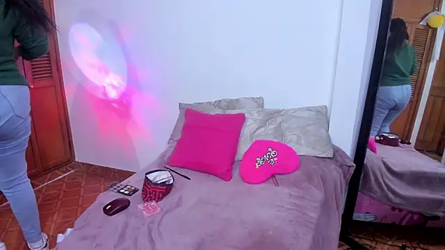 Ashley Monroe online show from 03/11/26, 07:42