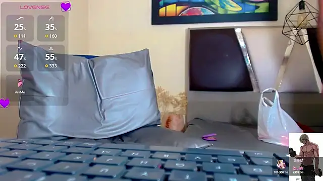 Rachell Valentina online show from 10/21/25, 02:56