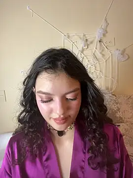 Snapshot of AriaHeavenss chatting on 11/02/25, 01:41 AriaHeavenss online show from 11/02/25, 01:41