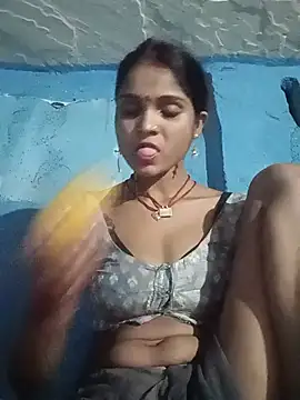 Snapshot of Harini_Gautam chatting on 06/27/26, 03:39 Harini Gautam online show from 06/27/26, 03:39