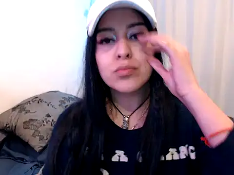 Snapshot of bluegoddessstoned chatting on 10/08/25, 02:09 bluegoddessstoned online show from 10/08/25, 02:09