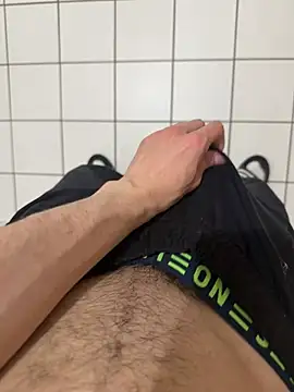 Snapshot of Dicksxd chatting on 04/11/26, 09:52 Dicksxd online show from 04/11/26, 09:52