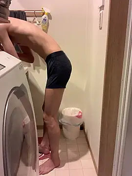 aki 2727 online show from 10/09/25, 01:14