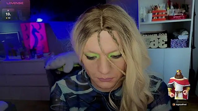 Kkkylie online show from 02/25/26, 07:07