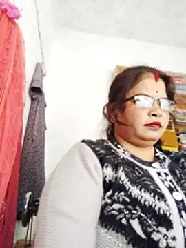 Snapshot of Bhavna_hot chatting on 11/28/25, 08:06 Bhavna hot online show from 11/28/25, 08:06