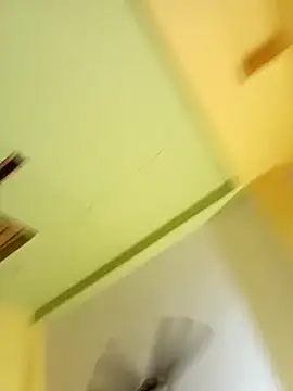 Quun rosi online show from 10/19/25, 10:38