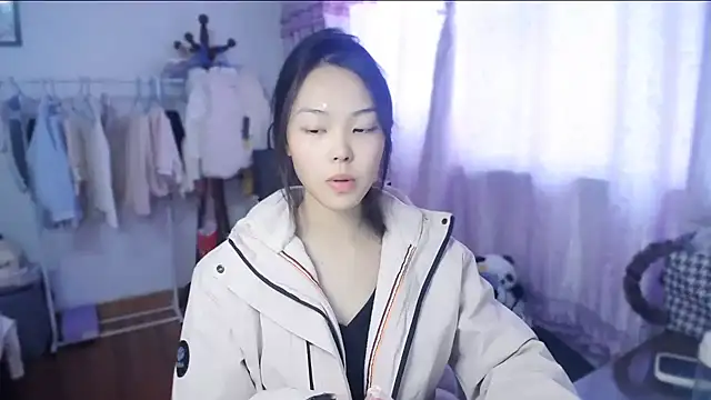 yao-yao  online show from 11/27/25, 06:26