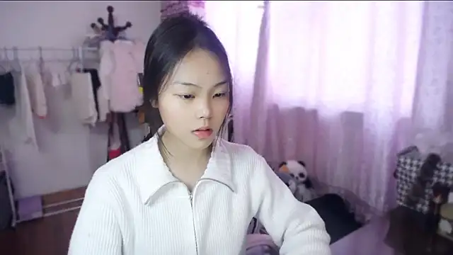 yao-yao  online show from 11/29/25, 05:21