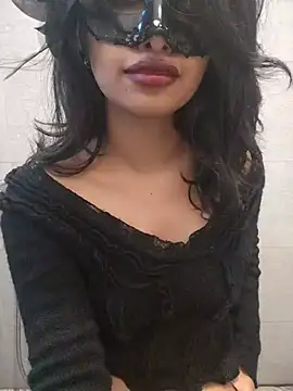 Snapshot of Minu_Cam chatting on 07/17/26, 10:44 Minu Cam online show from 07/17/26, 10:44