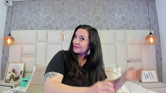  im alaya online show from 09/26/25, 03:43