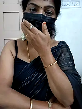 Snapshot of Rithya27 chatting on 03/13/26, 06:25 Rithya27 online show from 03/13/26, 06:25
