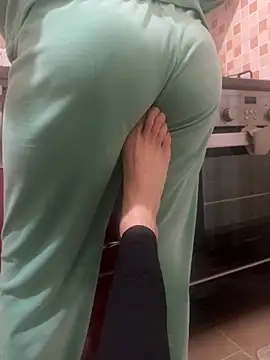 Snapshot of Serap-Kerem chatting on 02/19/26, 05:09 Serap-Kerem online show from 02/19/26, 05:09