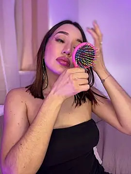 Bella-taylorr online show from 05/11/26, 02:45