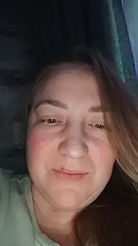 Snapshot of Kiss_Eva chatting on 12/22/24, 11:31 Kiss Eva online show from 12/22/24, 11:31