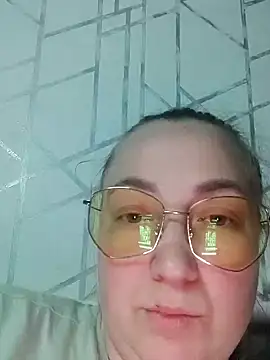 Snapshot of Kiss_Eva chatting on 12/24/24, 06:17 Kiss Eva online show from 12/24/24, 06:17