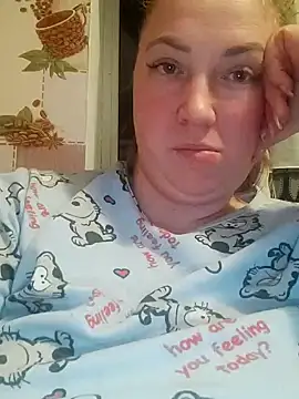 Snapshot of Kiss_Eva chatting on 02/06/25, 04:47 Kiss Eva online show from 02/06/25, 04:47