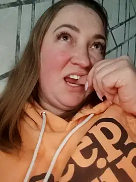 Snapshot of Kiss_Eva chatting on 02/21/25, 03:32 Kiss Eva online show from 02/21/25, 03:32