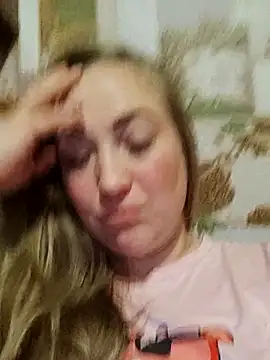 Snapshot of Kiss_Eva chatting on 11/15/25, 05:20 Kiss Eva online show from 11/15/25, 05:20