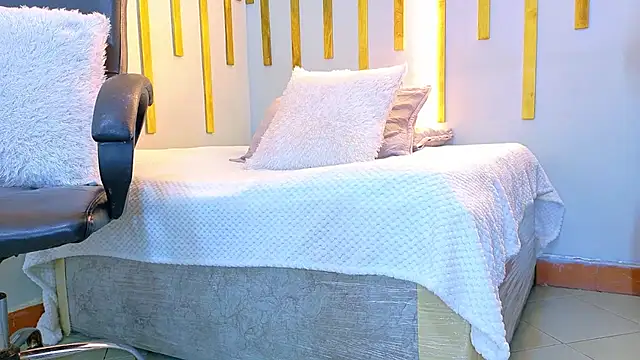 Angel saez online show from 11/26/25, 10:49