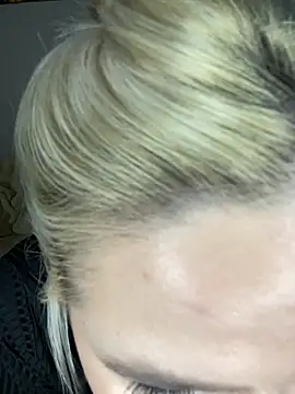 Snapshot of April_Purr chatting on 01/10/26, 06:20 April Purr online show from 01/10/26, 06:20