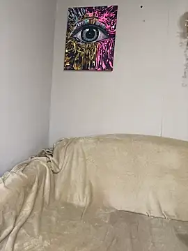 April Purr online show from 04/01/26, 08:59