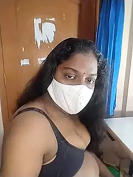 Snapshot of Megha_21 chatting on 10/17/25, 09:06 Megha 21 online show from 10/17/25, 09:06