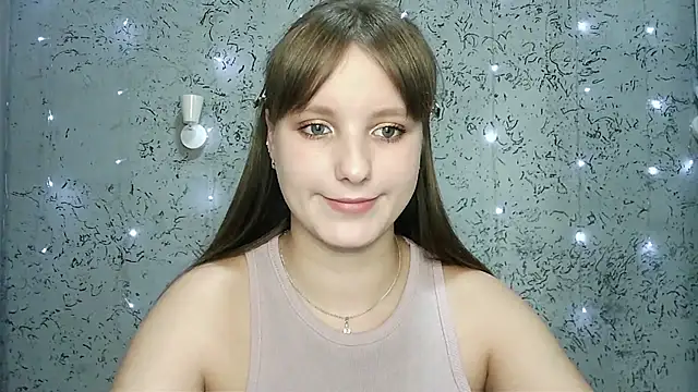 Snapshot of Leonaalove chatting on 10/30/25, 08:16 Leonaalove online show from 10/30/25, 08:16