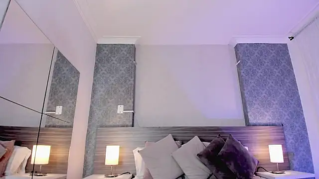 Snapshot of MiilaBlake chatting on 11/13/25, 08:08 MiilaBlake online show from 11/13/25, 08:08