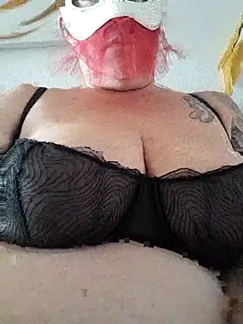 Snapshot of Trivia_magic chatting on 03/23/26, 11:47 Trivia magic online show from 03/23/26, 11:47