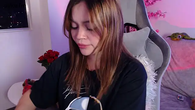 aliiceFM online show from 09/30/25, 03:11