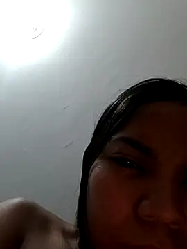Snapshot of CloeeHills_ chatting on 10/09/25, 03:43 CloeeHills  online show from 10/09/25, 03:43