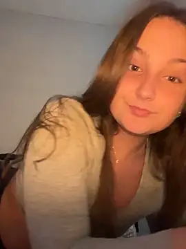 Snapshot of MadilynX777 chatting on 09/14/25, 11:26 MadilynX777 online show from 09/14/25, 11:26