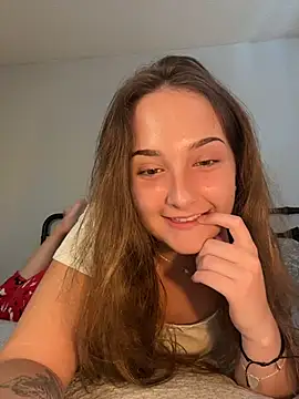 Snapshot of MadilynX777 chatting on 10/23/25, 09:35 MadilynX777 online show from 10/23/25, 09:35