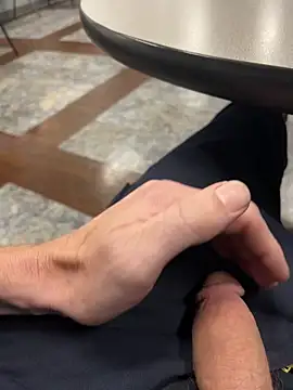 Snapshot of 66Retro99 chatting on 09/11/25, 02:11 66Retro99 online show from 09/11/25, 02:11