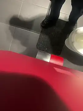 Snapshot of 66Retro99 chatting on 10/01/25, 03:34 66Retro99 online show from 10/01/25, 03:34