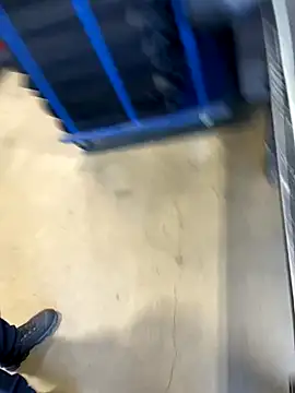 Snapshot of 66Retro99 chatting on 10/17/25, 09:50 66Retro99 online show from 10/17/25, 09:50