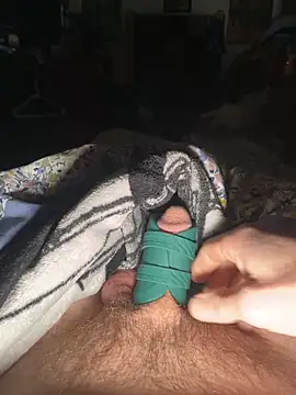 Snapshot of 66Retro99 chatting on 10/21/25, 06:25 66Retro99 online show from 10/21/25, 06:25