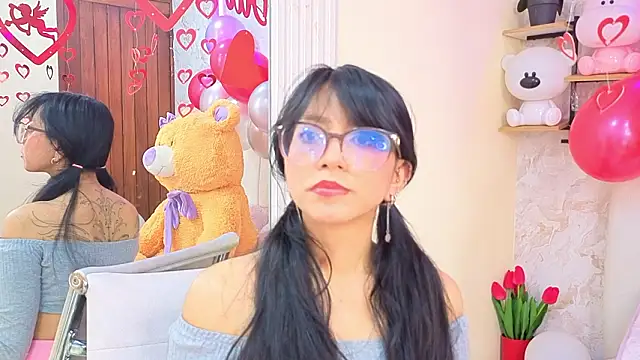 VioletxBloom online show from 02/12/26, 04:02