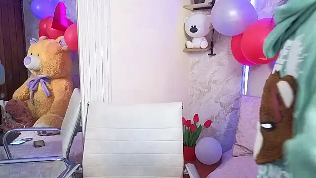 VioletxBloom online show from 02/17/26, 03:40