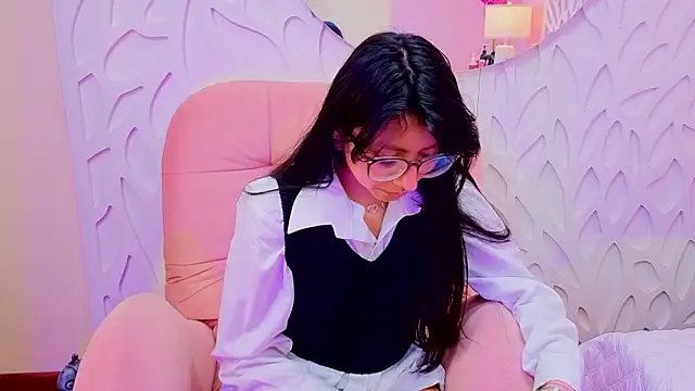 VioletxBloom online show from 02/25/26, 07:45