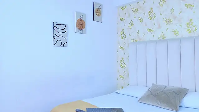 Samanta Isel online show from 10/07/25, 03:04