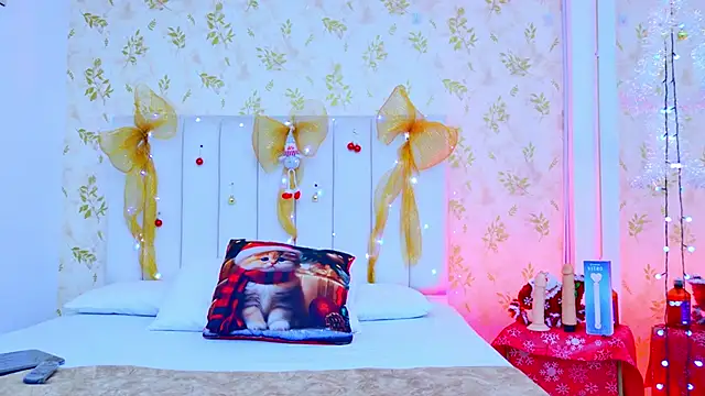 Samanta Isel online show from 12/16/25, 03:11