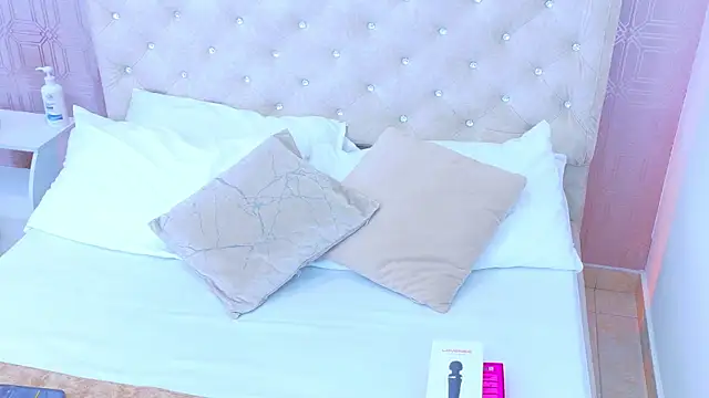 Samanta Isel online show from 02/25/26, 03:05