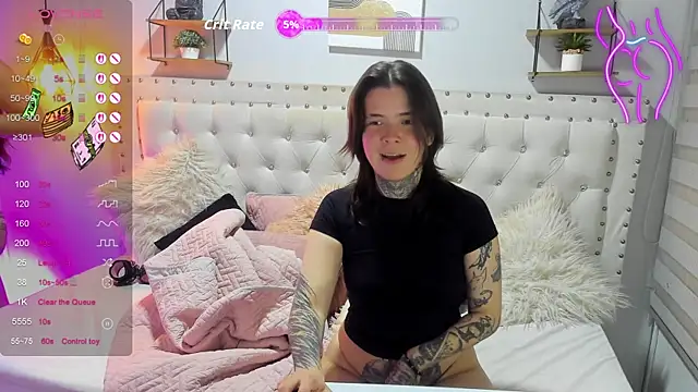 Snapshot of Kaliykatie chatting on 12/19/25, 03:02 Kaliykatie online show from 12/19/25, 03:02