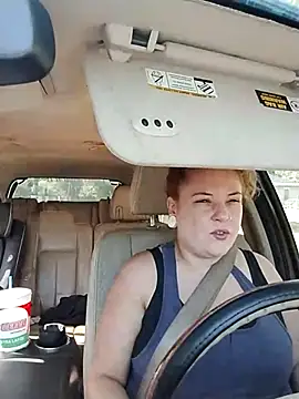 Snapshot of LacyLaurent chatting on 09/10/25, 03:01 LacyLaurent online show from 09/10/25, 03:01