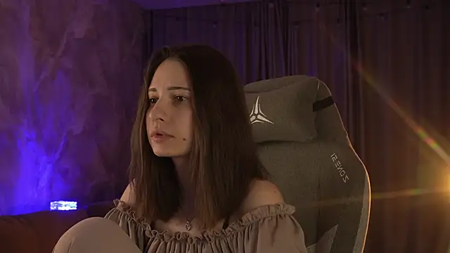 Snapshot of LumeNova chatting on 05/02/26, 09:42 LumeNova online show from 05/02/26, 09:42