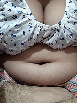 Snapshot of Miss_Sija chatting on 10/29/25, 01:35 Miss Sija online show from 10/29/25, 01:35