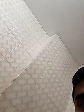 Snapshot of Holy_Sex_International chatting on 10/26/25, 08:26 Holy Sex International online show from 10/26/25, 08:26