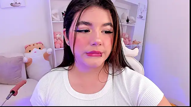 Snapshot of dolce_antonellaa chatting on 10/03/25, 01:57 dolce antonellaa online show from 10/03/25, 01:57