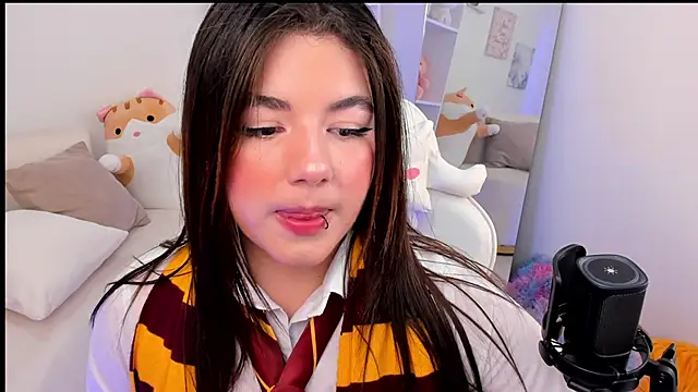 Snapshot of dolce_antonellaa chatting on 10/26/25, 01:00 dolce antonellaa online show from 10/26/25, 01:00